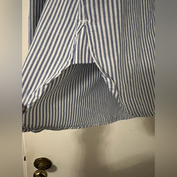beachlunchlounge Women's Blue and White Striped Button Down Shirt size L - Picture 5 of 7